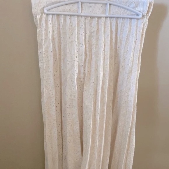 New Zara Limited edition - Open Eyelet Embroidered Patchwork Pleated Skirt - Picture 11 of 13